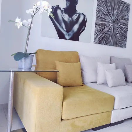 Apartment Paradise *